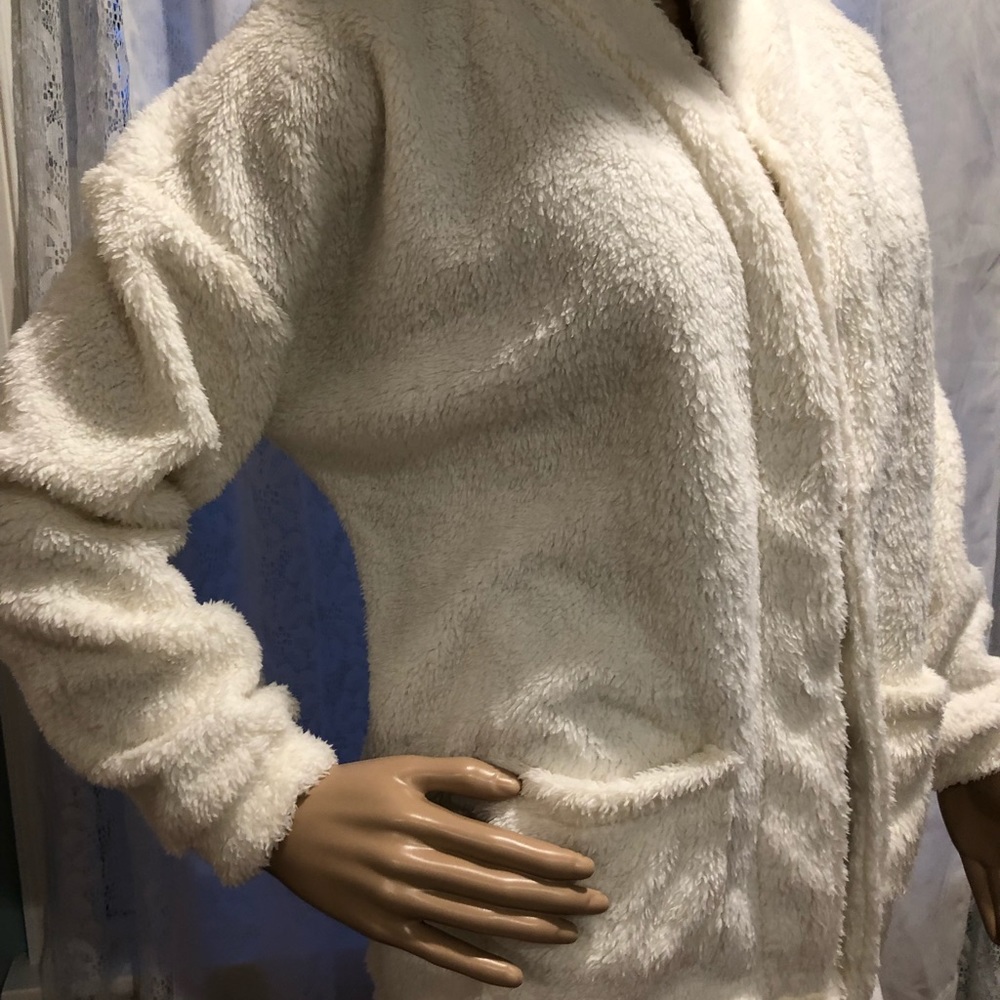 Cream cardigan so soft